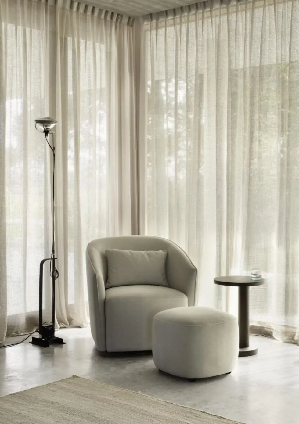 Hocker 'Gomi' Mohair Beige