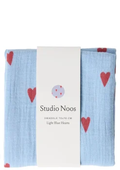 Musselin Mulltuch 'Swaddle Print Medium' Light Blue Hearts 70 x 70 cm