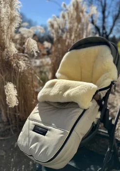 Premium Lammfell-Fußsack Limited Edition dune-beige