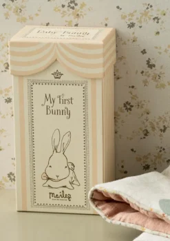 Stofftier 'Mein erster Hase' off-white